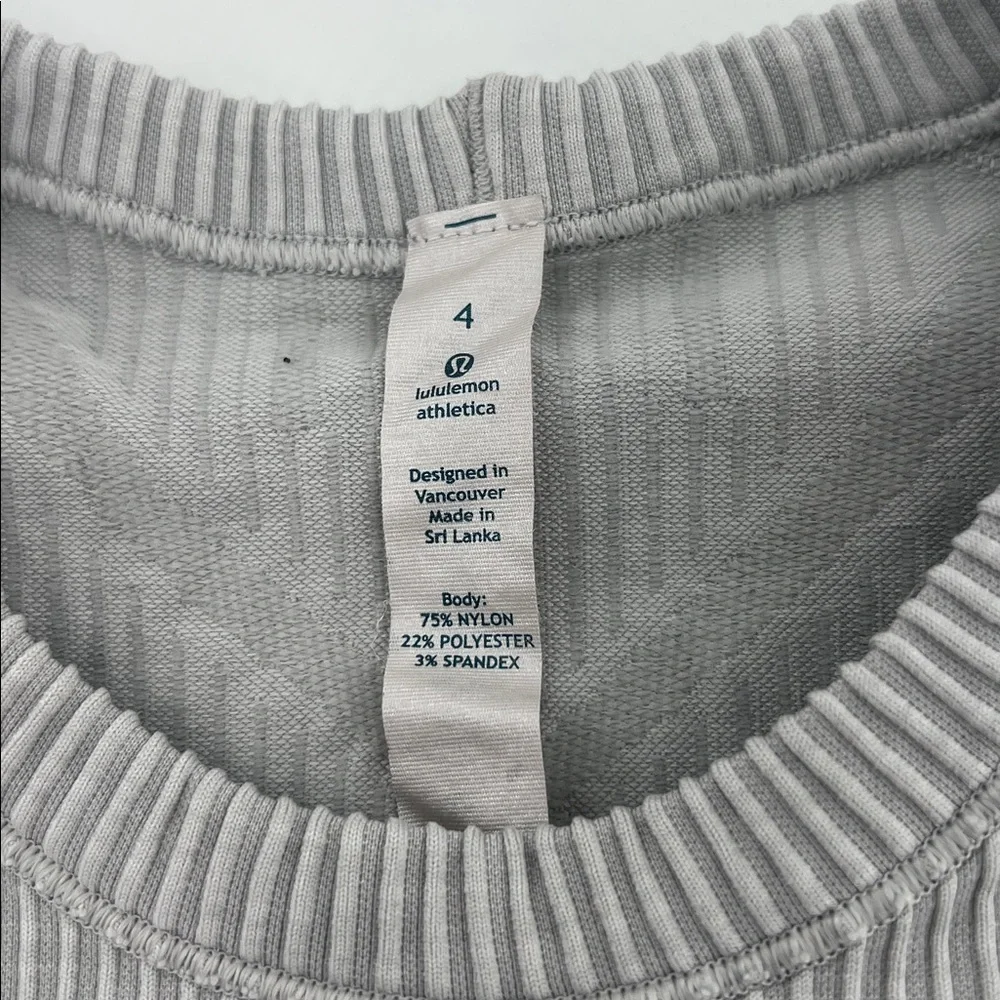 Lululemon Rest Less Pullover Heathered Silver Spoon gym to street stretch sporty